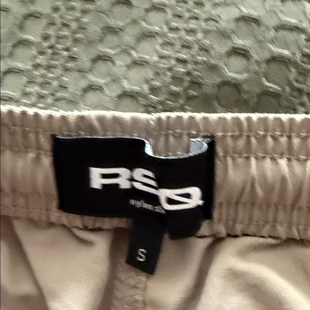 RSQ Men's Olive and Light Tan Drawstring Athletic Shorts - Picture 3 of 3